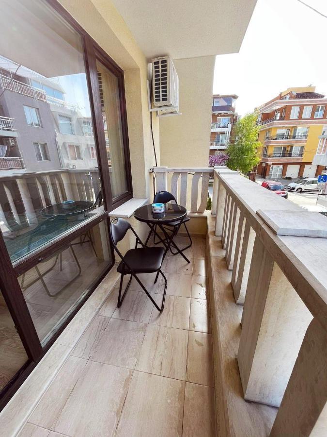 Lovely Studio Apartment On The Beach Burgas City Eksteriør billede