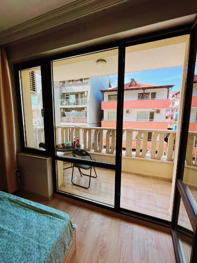 Lovely Studio Apartment On The Beach Burgas City Eksteriør billede