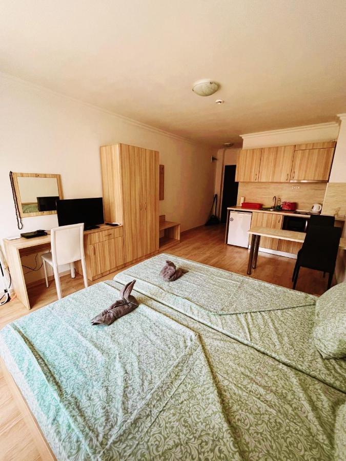 Lovely Studio Apartment On The Beach Burgas City Eksteriør billede
